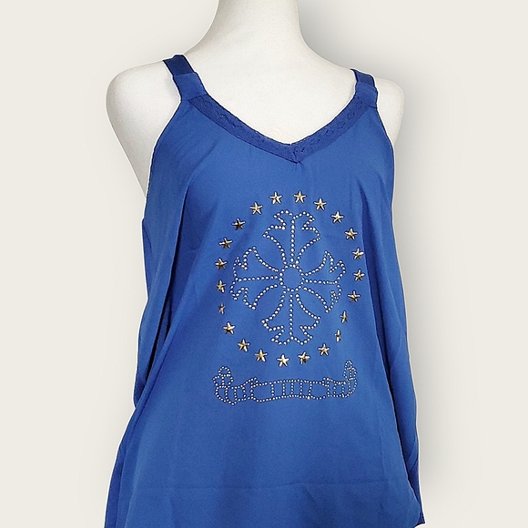 Y2K Studded Star Graphic V-Neck Tank Top - Picture 3 of 8